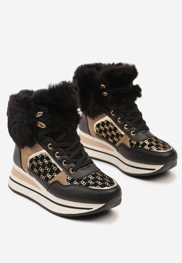 Renee - Czarne Sneakersy na Platformie z Metalicznymi Wstawkami i Futerkiem Miavora. Okazja: na co dzień. Nosek buta: okrągły. Zapięcie: sznurówki. Kolor: czarny. Materiał: futro. Obcas: na platformie