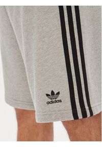 Adidas - adidas Szorty sportowe adicolor 3-Stripes JY1381 Szary Regular Fit. Kolor: szary. Materiał: bawełna. Styl: sportowy #4