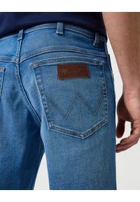 Wrangler - WRANGLER MĘSKIE SPODENKI WRANGLER TEXAS SHORTS SKY WASH 112362314