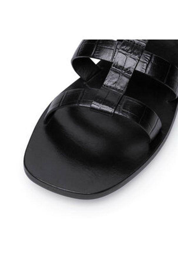 Gino Rossi Sandały LERICI-112790 Czarny. Kolor: czarny. Materiał: skóra