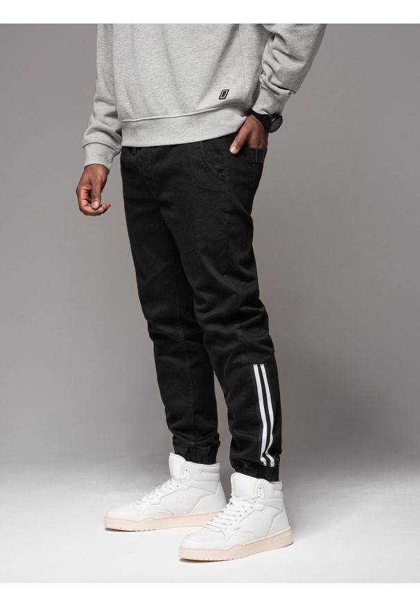Ombre Clothing - Jeansowe joggery męskie z lampasami – czarne V2 - Rozmiar: XXL. Okazja: na co dzień. Kolor: czarny. Materiał: jeans. Styl: retro, sportowy, casual