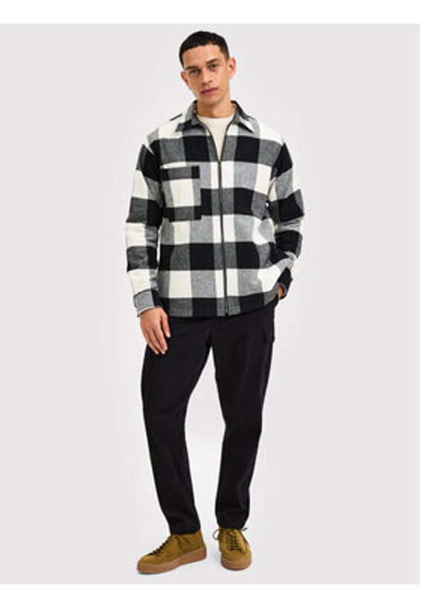 Selected Homme Kurtka przejściowa Doller 16085234 Czarny Regular Fit. Kolor: czarny. Materiał: bawełna, syntetyk