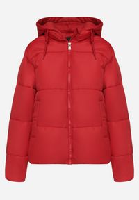Born2be - Czerwona Pikowana Kurtka z Kapturem Mivuna. Okazja: na co dzień. Typ kołnierza: kaptur. Kolor: czerwony. Materiał: jeans. Długość: krótkie. Styl: casual #6