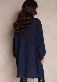 Renee - Granatowa Sukienka Koszulowa Oversize Phoira. Kolor: niebieski. Materiał: tkanina. Typ sukienki: koszulowe, oversize #3