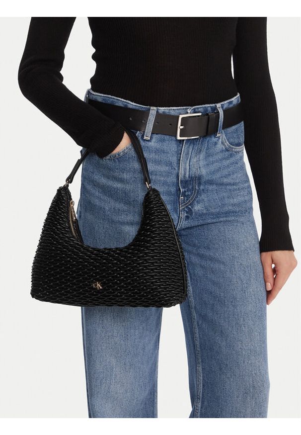 Calvin Klein Torebka LV04F3293G Czarny. Kolor: czarny. Materiał: skórzane