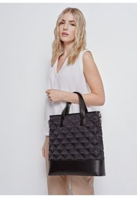 Ochnik - Pikowana czarna torebka shopper damska. Kolor: czarny. Materiał: pikowane. Rodzaj torebki: na ramię #7