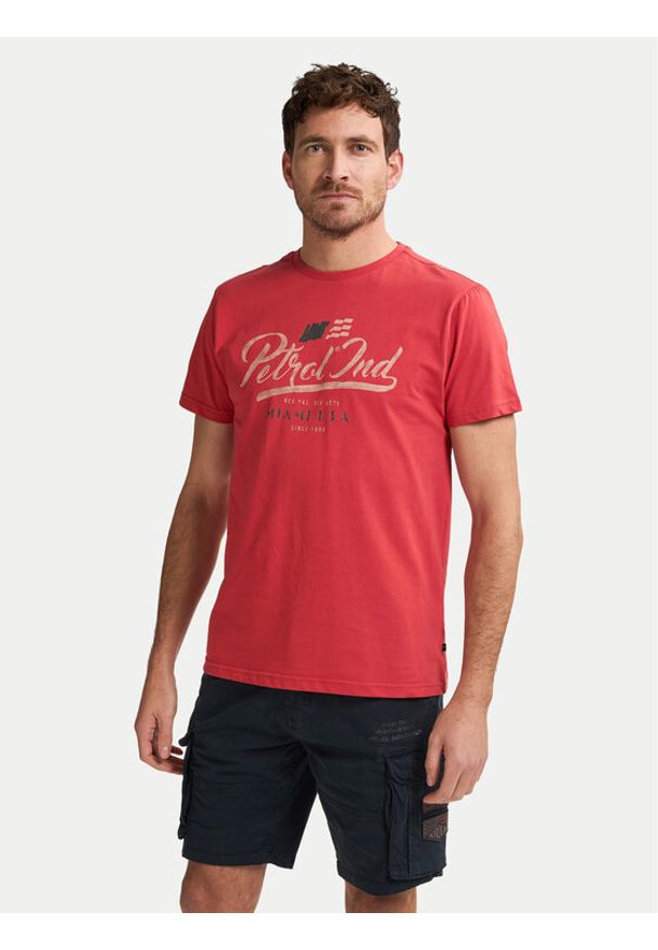 Petrol Industries T-Shirt M-1050-TSR600 Czerwony Regular Fit. Kolor: czerwony. Materiał: bawełna