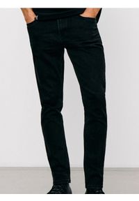 Sinsay - Jeansy cropped carrot fit - czarny. Kolor: czarny