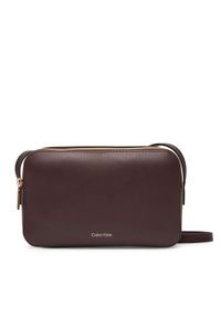 Calvin Klein Torebka Foil Logo Elongated Camera Bag LV04F3276G Bordowy. Kolor: czerwony. Materiał: skórzane