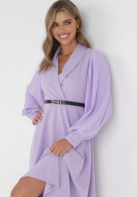 Born2be - Fioletowa Sukienka Rozkloszowana z Paskiem Aidyn. Kolor: fioletowy. Typ sukienki: kopertowe. Styl: elegancki. Długość: midi #3