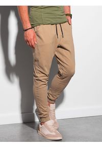 Ombre Clothing - Spodnie męskie joggery P885 - camel - XXL. Materiał: bawełna, elastan. Styl: klasyczny #5