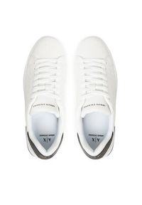 Armani Exchange Sneakersy XM000140 AF11916 M0028 Biały. Kolor: biały. Materiał: skóra