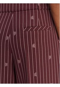 Hugo - HUGO Spodnie materiałowe Haviri 50554419 Bordowy Relaxed Fit. Kolor: czerwony. Materiał: syntetyk, wiskoza #4