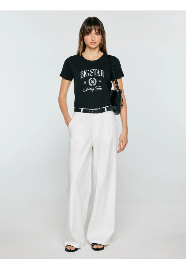 Big-Star - Koszulka damska z kontrastowym nadrukiem czarna Ratta 906. Kolor: czarny. Materiał: dzianina. Wzór: nadruk. Styl: klasyczny, elegancki