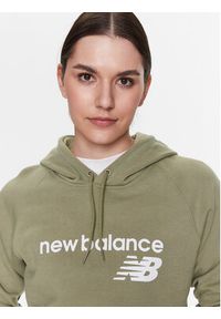 New Balance Bluza Classic Core WT03810 Zielony Relaxed Fit. Kolor: zielony. Materiał: syntetyk