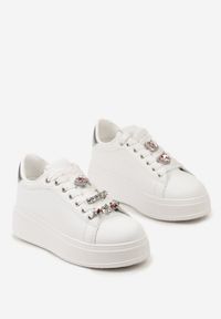 Born2be - Biało-Srebrne Sneakersy Obiara. Kolor: biały. Materiał: materiał. Szerokość cholewki: normalna. Wzór: aplikacja #4