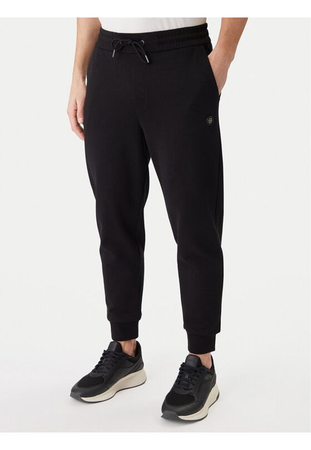 BOSS Spodnie dresowe 50555853 Czarny Regular Fit. Kolor: czarny. Materiał: bawełna