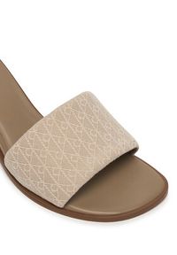 Calvin Klein Klapki Block Heel Sandal Aop HW0HW03016 Beżowy. Kolor: beżowy. Materiał: materiał #6