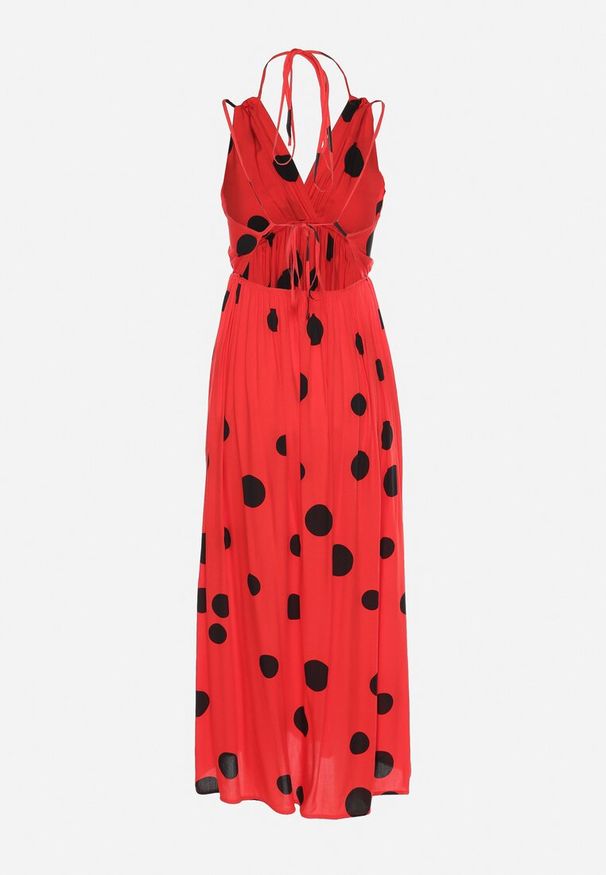 Born2be - Czerwona Rozkloszowana Sukienka z Wiskozy Wiązana na Szyiu i Plecach z Gumką w Pasie Jessmarie. Okazja: na co dzień. Kolor: czerwony. Materiał: wiskoza. Styl: casual