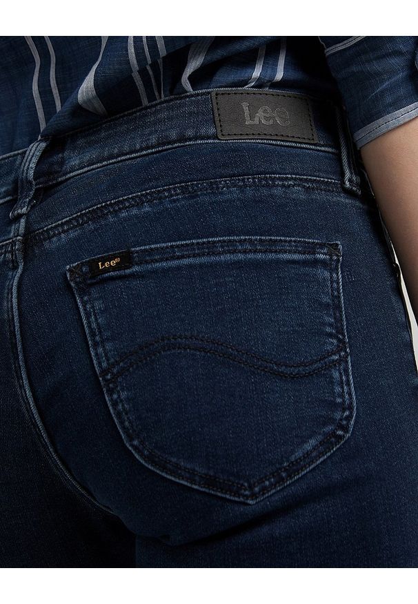 Lee - LEE SCARLETT DAMSKIE SPODNIE JEANSOWE DARK JONI L526PHWV 112111804