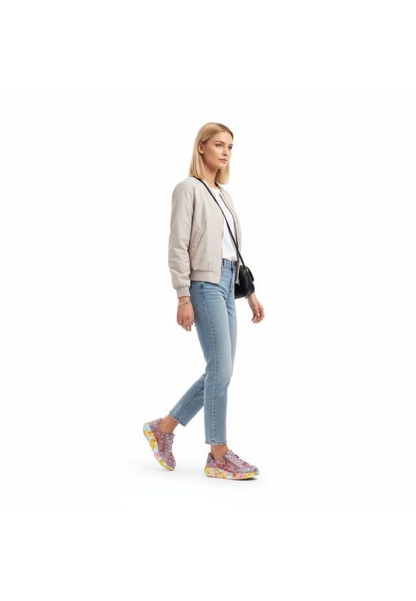 Sneakersy damskie Laura Vita, podwyższona podeszwa z wielokolorowym wzorem na obwodzie oraz perforowane panele na cholewce, różowe, 57 SL26803-57B. Okazja: do pracy, na co dzień, na spacer. Zapięcie: zamek. Kolor: różowy. Szerokość cholewki: normalna. Wzór: kolorowy, aplikacja, kwiaty. Sezon: wiosna, lato. Styl: elegancki, casual