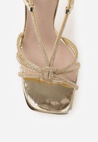 Born2be - Złote Sandały VICES na Szpilce z Paskami z Cyrkoniami Zellyss. Zapięcie: pasek. Kolor: złoty. Materiał: skóra. Wzór: aplikacja. Sezon: lato. Obcas: na szpilce. Styl: klasyczny. Wysokość obcasa: średni #6