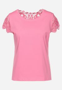 Born2be - Różowa Bawełniana Bluzka z Krótkim Rękawem Cekinami i Koronką Messal. Kolor: różowy. Materiał: bawełna, koronka. Długość rękawa: krótki rękaw. Długość: krótkie. Wzór: koronka #3