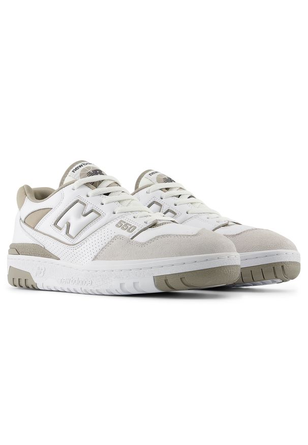 Buty unisex New Balance BB550GSS – białe. Kolor: biały. Materiał: skóra, zamsz, materiał. Szerokość cholewki: normalna. Wzór: aplikacja. Sezon: lato. Sport: koszykówka