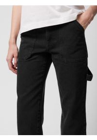 outhorn - Jeansy straight z prostymi nogawkami damskie - czarne. Stan: podwyższony. Kolor: czarny. Materiał: jeans #4