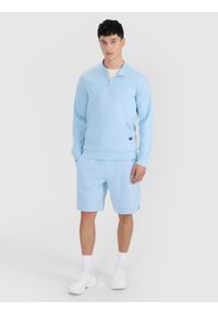 4f - 4F Bluza dresowa nierozpinana bez kaptura męska - niebieska XXL. Okazja: na co dzień. Typ kołnierza: bez kaptura. Kolor: niebieski. Materiał: dresówka. Długość rękawa: raglanowy rękaw. Wzór: ze splotem. Styl: sportowy, casual, elegancki, street. Sport: koszykówka #2