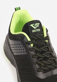 Born2be - Czarno-Zielone Buty Sportowe Sneakersy z Tłoczonym Wzorem Ashavera. Okazja: na spacer, na co dzień. Kolor: czarny. Materiał: jeans. Sport: fitness, turystyka piesza #6