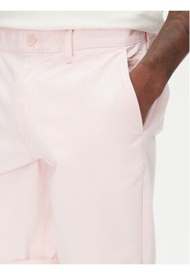 Tommy Jeans Szorty materiałowe Scanton DM0DM21950 Różowy Slim Fit. Kolor: różowy. Materiał: bawełna