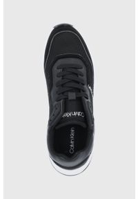 Calvin Klein Buty kolor czarny. Nosek buta: okrągły. Zapięcie: sznurówki. Kolor: czarny. Materiał: guma, włókno, materiał #5