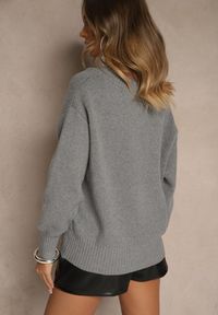 Renee - Szary Sweter z Kaszmirem i Trójkątnym Dekoltem Plenne. Kolor: szary. Materiał: kaszmir. Styl: klasyczny #4