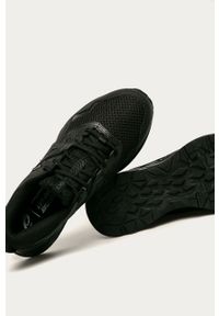 Asics - Buty. Nosek buta: okrągły. Zapięcie: sznurówki. Kolor: czarny. Materiał: syntetyk, materiał, skóra ekologiczna, guma. Szerokość cholewki: normalna. Technologia: Gore-Tex #4