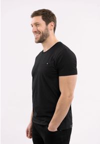 Volcano - Bawełniany t-shirt T-COOL. Kolekcja: plus size. Kolor: czarny. Materiał: bawełna. Długość rękawa: krótki rękaw. Długość: krótkie. Styl: klasyczny