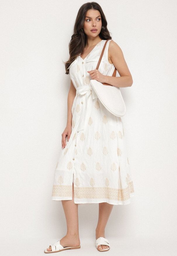 Born2be - Biała Wiskozowa Sukienka Koszulowa w Hafty z Paskiem Araverra. Okazja: na co dzień. Kolor: biały. Materiał: wiskoza. Wzór: haft. Sezon: wiosna, lato. Typ sukienki: koszulowe. Styl: casual, elegancki, klasyczny