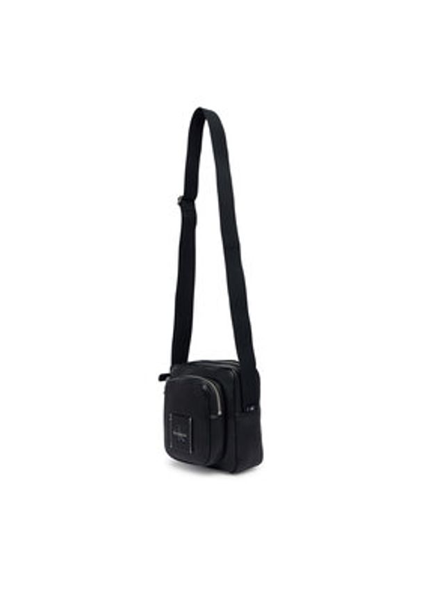 Calvin Klein Saszetka Bold Pebble Square Crossbody LV04D3450G Czarny. Kolor: czarny. Materiał: skóra
