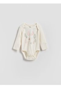 Reserved - Bawełniane body Kubuś Puchatek - złamana biel. Materiał: bawełna. Wzór: motyw z bajki
