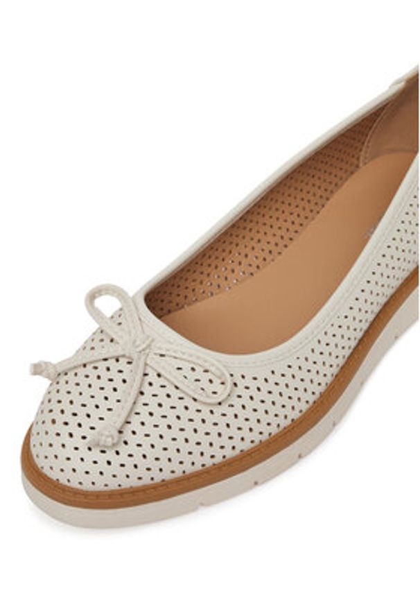 Clara Barson Półbuty WYL3327-5 Biały. Kolor: biały. Materiał: skóra