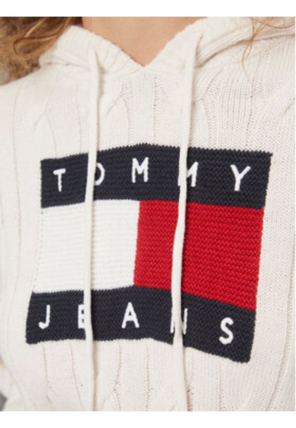 Tommy Jeans Sweter Center Flag DW0DW16528 Écru Regular Fit. Materiał: syntetyk