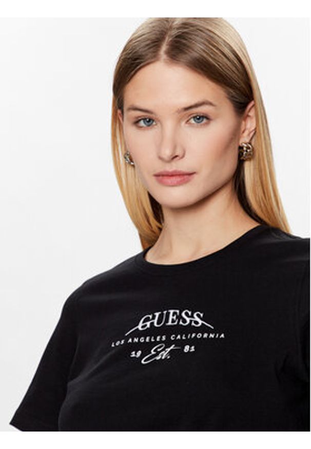 Guess T-Shirt Piercing W3GI23 JA914 Czarny Boxy Fit. Kolor: czarny. Materiał: bawełna