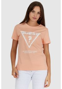 Guess - GUESS Brzoskwiniowy t-shirt damski z białym logo, Rozmiar XS. Kolor: pomarańczowy. Materiał: bawełna. Wzór: nadruk