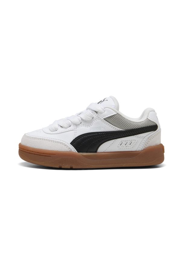 Trenerzy dla dzieci Puma Park SK8 PS. Kolor: biały. Materiał: skóra. Szerokość cholewki: normalna. Sport: turystyka piesza, skateboard