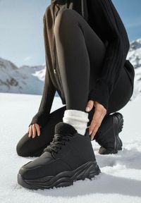 Born2be - Czarne Traperki Sneakersy Vices na Grubej Tłoczonej Platformie Typu Traperki Narrise. Okazja: na co dzień. Kolor: czarny. Materiał: jeans. Obcas: na platformie. Styl: casual #1