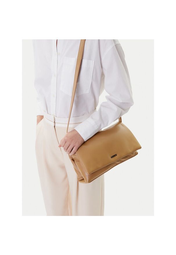 Torebka MEXX. Kolor: brązowy