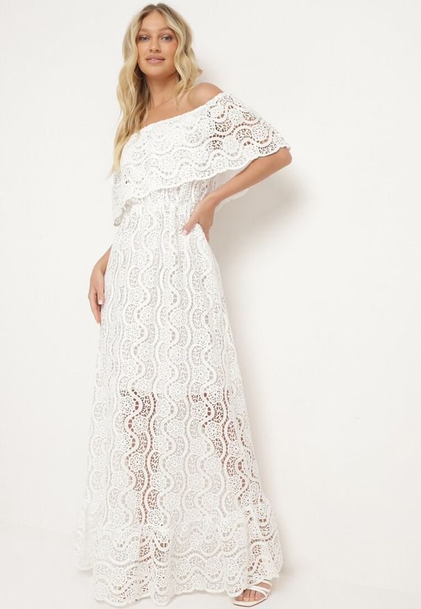 Born2be - Biała Bawełniana Ażurowa Sukienka Hiszpanka z Gumką w Talii Lianeavia. Okazja: na co dzień. Typ kołnierza: dekolt hiszpanka. Kolor: biały. Materiał: bawełna. Wzór: ażurowy. Sezon: wiosna, lato. Styl: casual, klasyczny