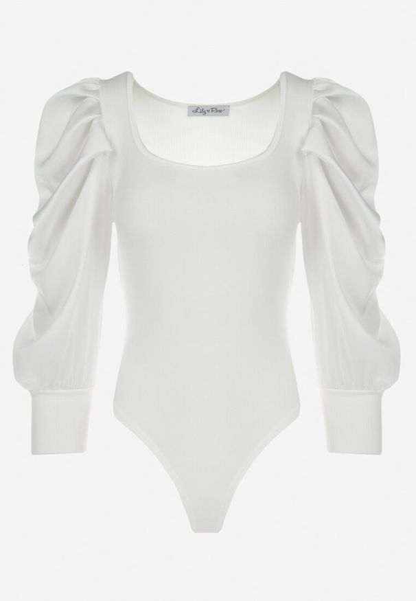 Born2be - Białe Body z Marszczonym Bufiastym Rękawem Kazi. Okazja: na co dzień, na spotkanie biznesowe. Kolor: biały. Materiał: jeans. Styl: biznesowy, klasyczny, elegancki, casual