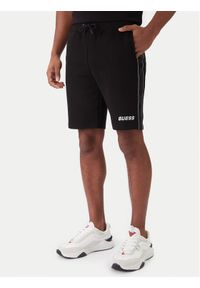 Guess Szorty materiałowe Mickey Z4RD04 KB3P2 Czarny Regular Fit. Kolor: czarny. Materiał: bawełna #1
