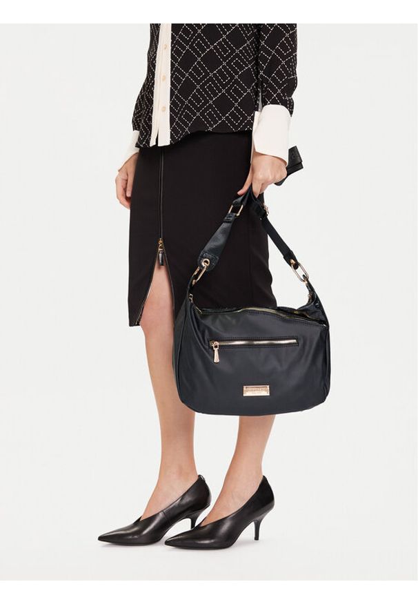 Monnari Torebka TORIMP0-24Z-BAG4690-KM20D000 Czarny. Kolor: czarny. Materiał: skórzane
